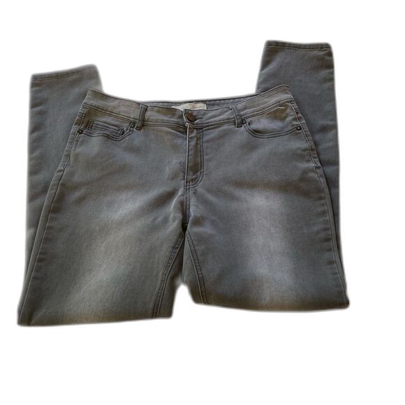 EST 1946 Cato Jeans Gray Stretch 5 Pocket Straight Leg Womens Size 12 - Picture 4 of 14